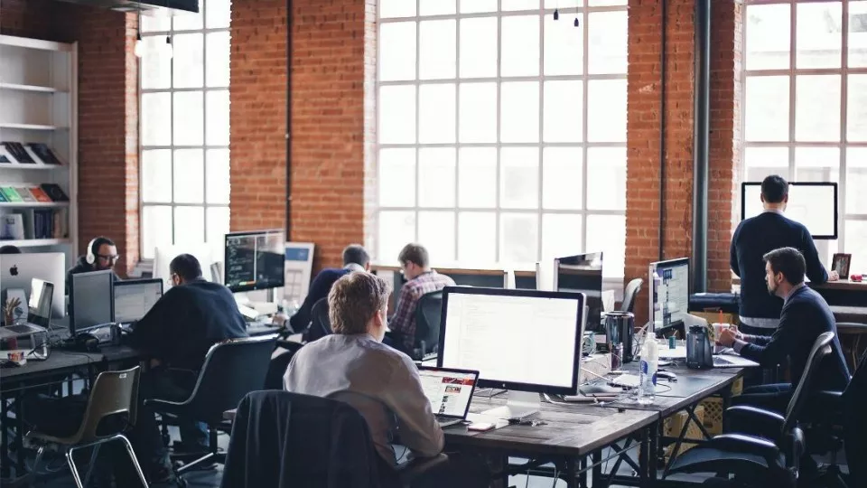 Как выбрать веб-студию в Тихвине по кейсам